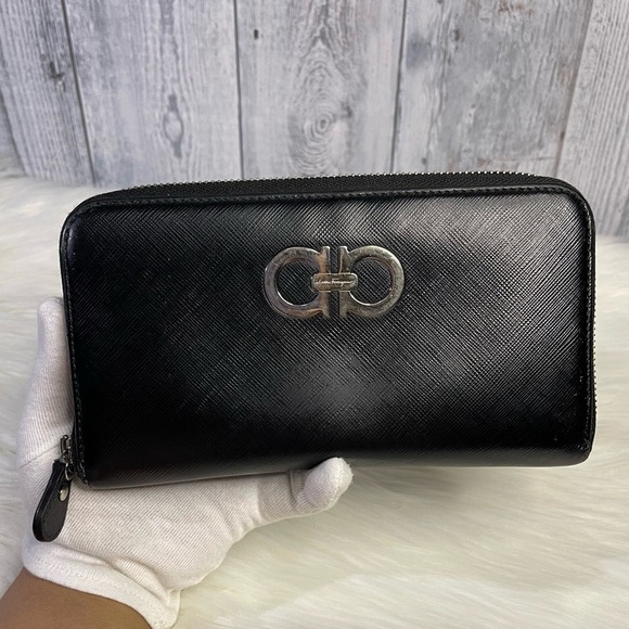 SALVATORE FERRAGAMO continental zip leather wallet in black - Picture 3 of 17